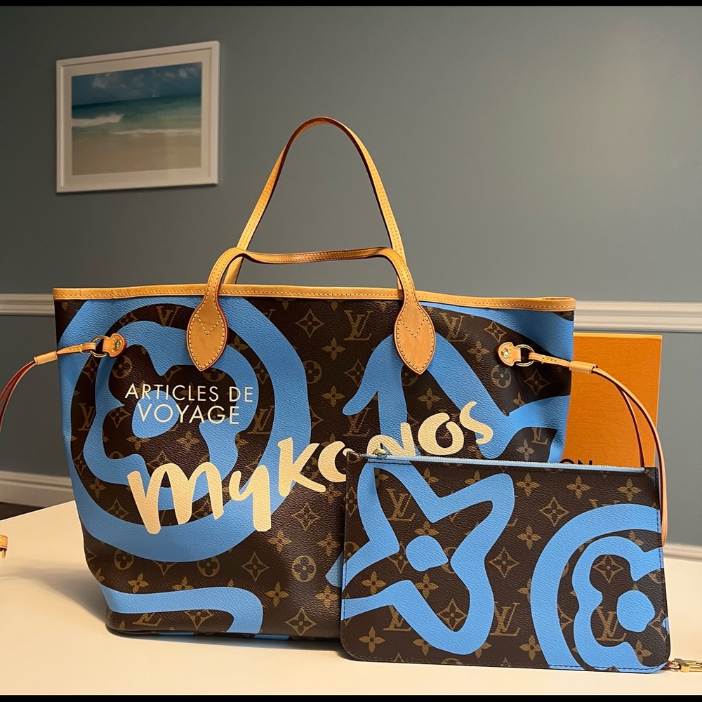 Louis Vuitton Tahitienne Cities Destination Mykonos zip pouch💙💙 pouch only